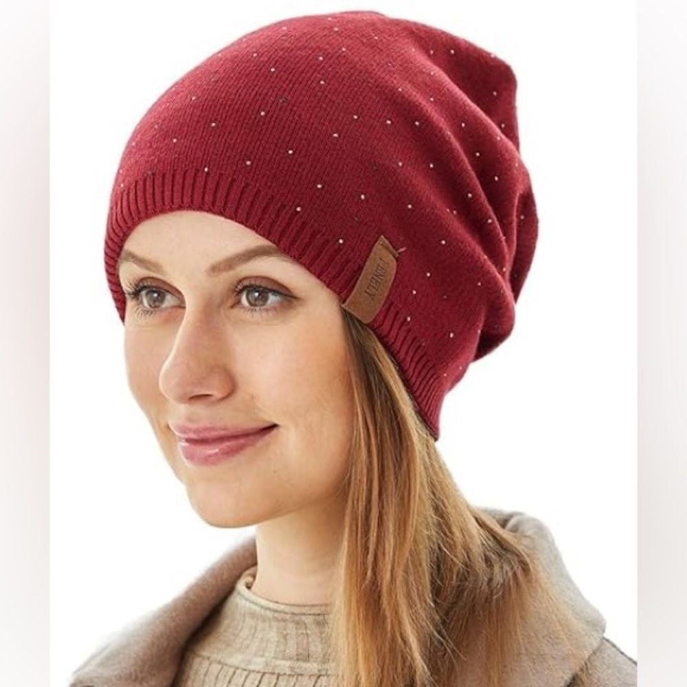 Fenely Women's Burgundy Wool Blend Rhinestone Slouchy‎ Beanie Hat Red winter